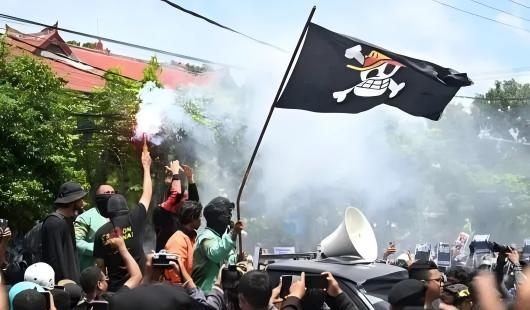 1757386933.jpg 下载(1).jpg